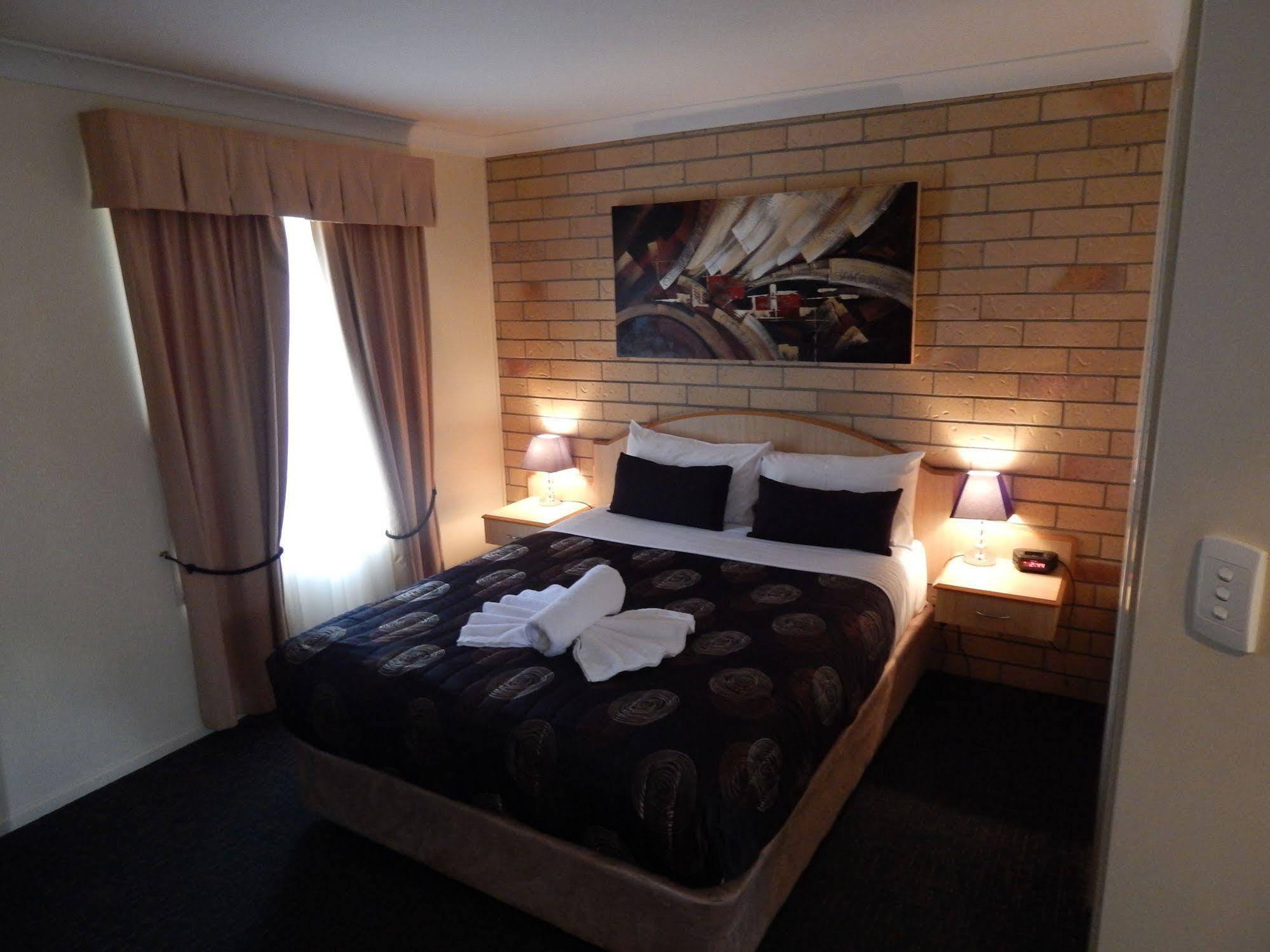 Cotswold Motor Inn Toowoomba Exterior photo