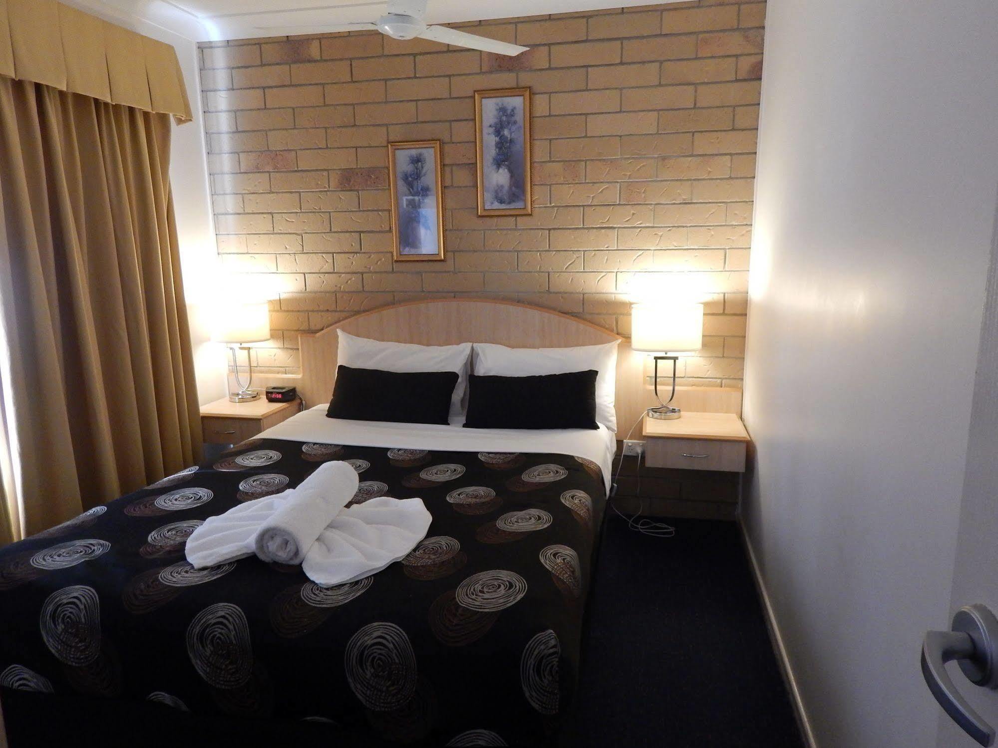 Cotswold Motor Inn Toowoomba Exterior photo