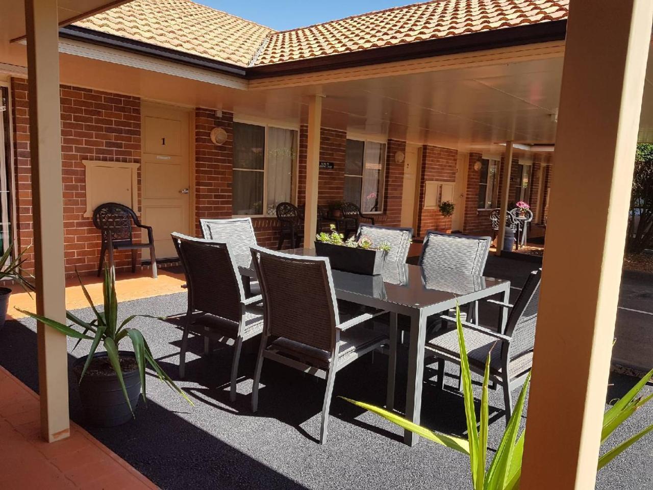 Cotswold Motor Inn Toowoomba Exterior photo
